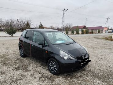 бишкек арзан машина: Honda Jazz: 2003 г., 1.4 л, Автомат, Бензин, Хетчбек