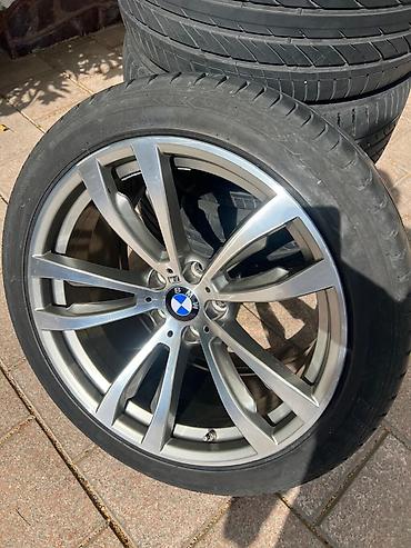 Колеса в сборе 275 / 40 / R 20, Лето, Б/у, Комплект, Литые, отверстий - 5