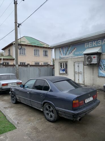 BMW: BMW 520: 1992 г., 2 л, Механика, Бензин, Седан