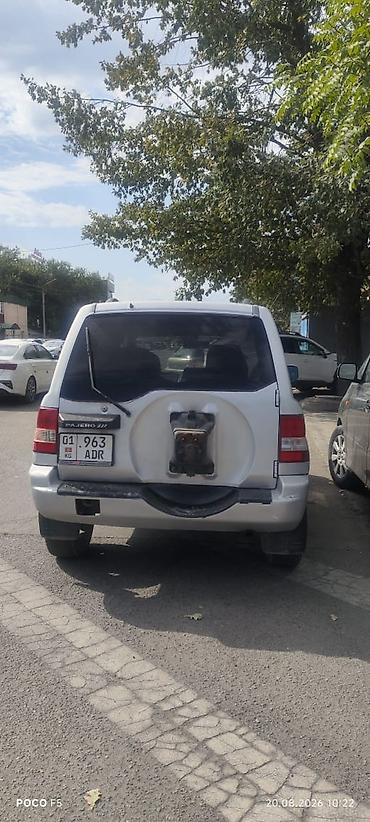 трёхдверный: Mitsubishi Pajero iO: 2001 г., 0.2 л, Автомат, Бензин, Внедорожник — 3
