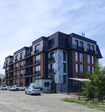 продаю квартиру в клубном доме: 3 комнаты, 121 м², Элитка, 1 этаж, Дизайнерский ремонт