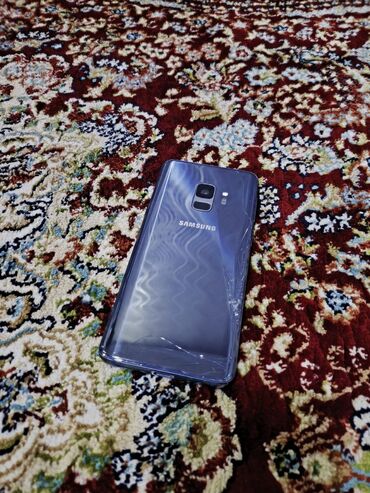 смартфоны фронтальная вспышка: Samsung Galaxy S9, Колдонулган, 64 ГБ, түсү - Көк, 1 SIM