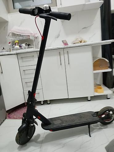 Endirim edildi 250azn Skuter ela veziyyetde(680azn alinib) Ünvan