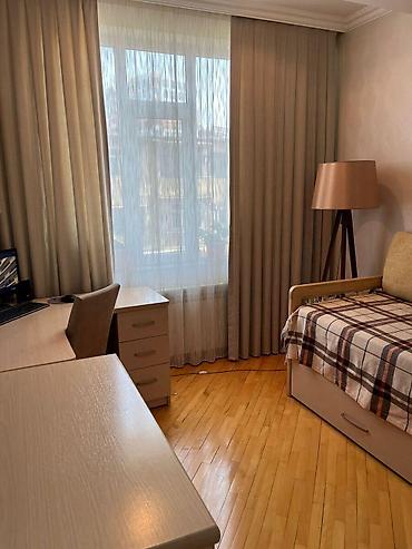 bakıda qiyməti: 3 otaqlı, Yeni tikili, m. Memar Əcəmi, 118 kv. m — 6