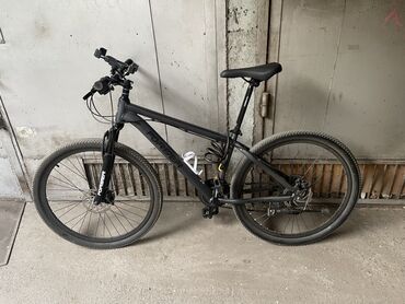 бак на кабан: Велосипед горного хардтейла (MTB) FOREVER Основные характеристики: -