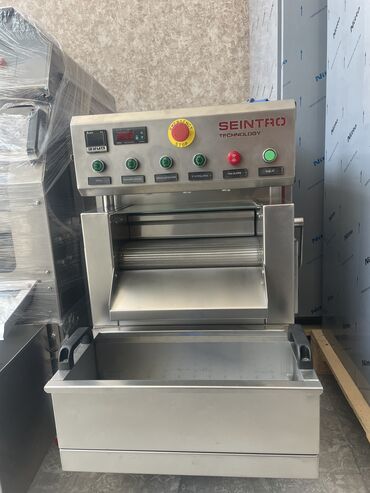 kafe ucun avadanliq: Tum və Çərəz qovuran aparat Hərnöv çərəzləri qovurur Saatda