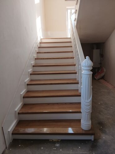 напольная вешалка баку: Yeni Pilləkən məhəccəri, Taxta, Rayonlara çatdırılma