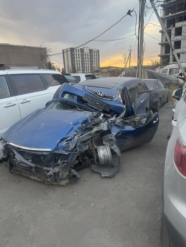 автомобиль бу: Продаю Honda accord 
Аварийная авто 
Цена 2000$