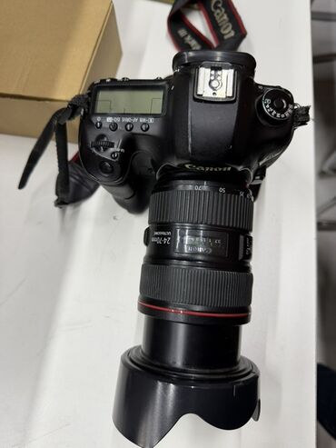 Fotokameralar: Canon DSLR fotoqrafiya dəsti Tərkib: - Canon peşəkar DSLR fotoaparat — 3
