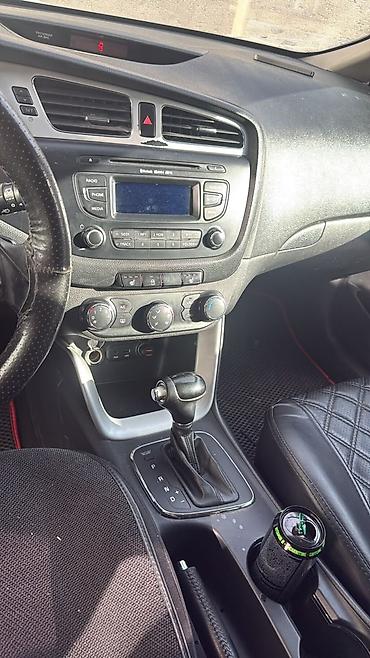 ом 613: Kia Ceed: 2014 г., 1.6 л, Автомат — 3