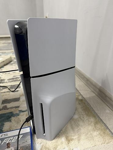 game console: PlayStation 5 Slim (версия с дисководом) + комплект - Игровая консоль — 2