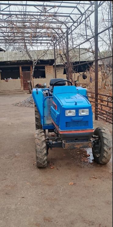 Мини-тракторы Iseki: Мини-трактор ISEKI U-DX (японский) - Компактный колесный трактор — 1