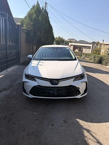 Toyota: Toyota Corolla: 2019 г., 1.8 л, Автомат, Гибрид, Седан — 1