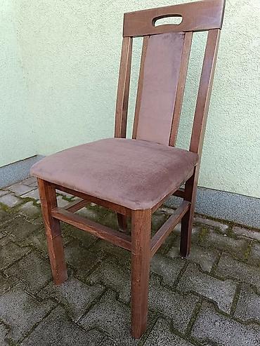 Stolice: Drvena trpezarijska stolica sa tapaciranim sedalom i naslonom. - — 3