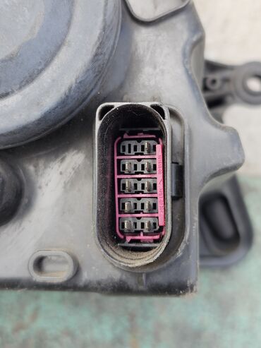 Передние фары: Передняя левая фара Volkswagen 2008 г., Б/у, Оригинал, Германия — 8