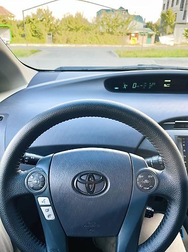lexus gs300h: Toyota Prius: 2011 г., 1.8 л, Автомат, Гибрид, Хэтчбэк — 6