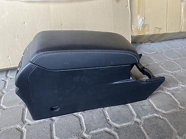 Центральный подлокотник/консоль для автомобиля SUBARU OUTBACK кузов