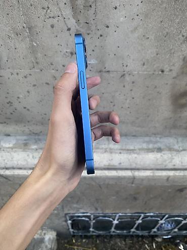 iphone 13bro: IPhone 13, 128 GB, Göy, Zəmanət, Simsiz şarj, Face ID — 3