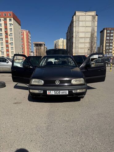 голв 3: Volkswagen Golf: 1993 г., 1.8 л, Механика, Бензин, Хэтчбэк