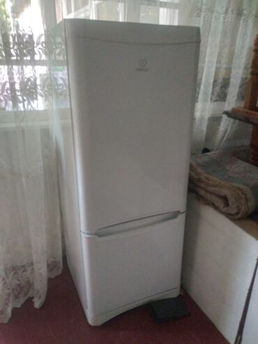холадилник ош: Холодильник Indesit, Б/у, Двухкамерный, 70 * 160 *