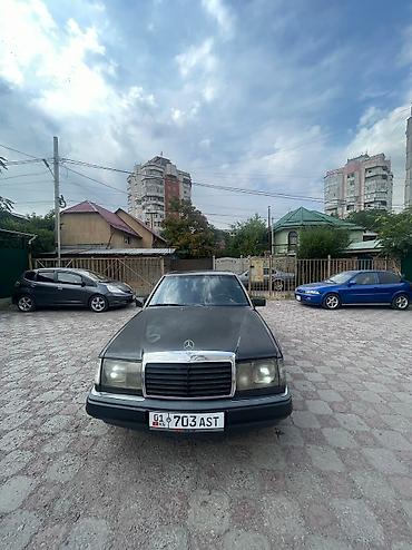 мер 220: Mercedes-Benz 220: 1993 г., 2.2 л, Автомат, Бензин, Седан — 8