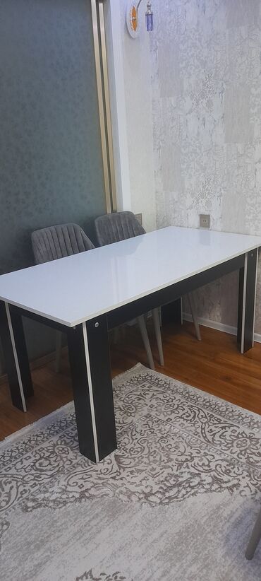 ağ stol: Qonaq masası, İşlənmiş, Açılmayan lalafo.az -da ağ stol: Qonaq masası, İşlənmiş, Açılmayan