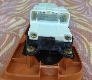 Другие детали электрики авто: Продаю блок управления стеклоподъемниками со стороны водителя для — 9