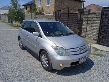 Toyota: Toyota ist: 2002 г., 1.5 л, Автомат, Бензин, Хэтчбэк