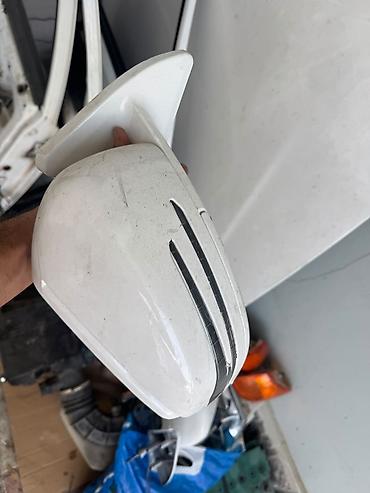 keci satilir: Avtomobil üçün yan güzgü satılır. Ağ ES guzguler Qatlanan deyil 015 — 1