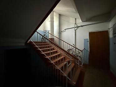 3 room: 3 комнаты, 63 м², Средний Джал 105 серия, 1 этаж, Косметический ремонт — 4