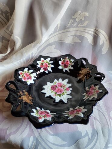 Činije: Cinija porelanska sa radom 70te. Cinija perfektna,boja na lalafo.rs — 9 Činije: Cinija porelanska sa radom 70te. Cinija perfektna,boja — 9