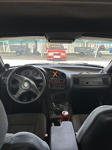 BMW: BMW 3 series: 1992 г., Седан — 10