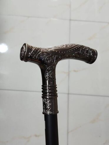 Yerimək üçün arabalar, çəliklər, əsalar, rollatorlar: Esalar. Hazir elde var. Cesid coxdu.
Çatdırılma 1_2 saata edilir — 9