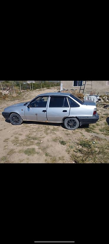 Транспорт: Daewoo Nexia: 2002 г., 1.5 л, Механика, Седан — 4