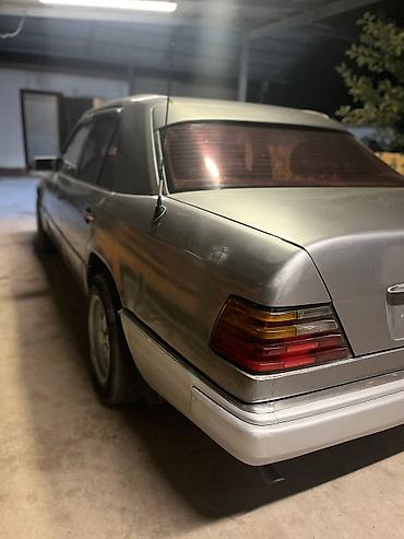 крыло на 124: Mercedes-Benz W124: 1989 г., 2.9 л, Механика, Дизель, Седан — 3