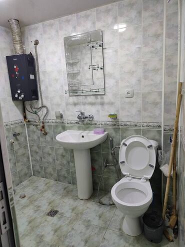 Uzunmüddətli kirayə mənzillər: 8 KM (Neftçilər m/s 6-7 dəqiqəlik məsafədə),Heydər parkının yanında, 5 — 16