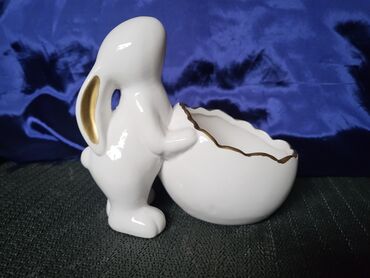 Ostalo posuđe: Figura nova Nemacka. Figura od glazirane keramike(poput porcelana) na lalafo.rs — 9 Ostalo posuđe: Figura nova Nemacka. Figura od glazirane keramike(poput porcelana) — 9