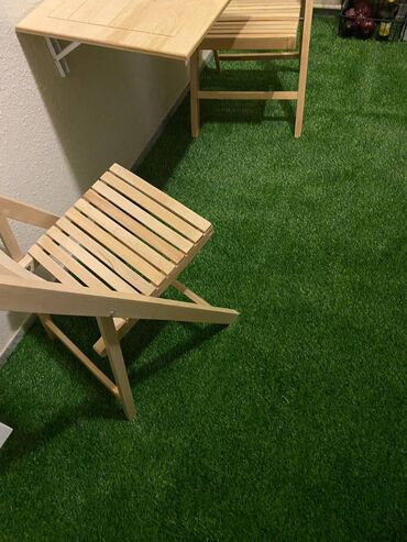 qapi ustu asmalar: Balkon və kiçik məkanlar üçün kompakt mebel dəsti. - Material: Açıq