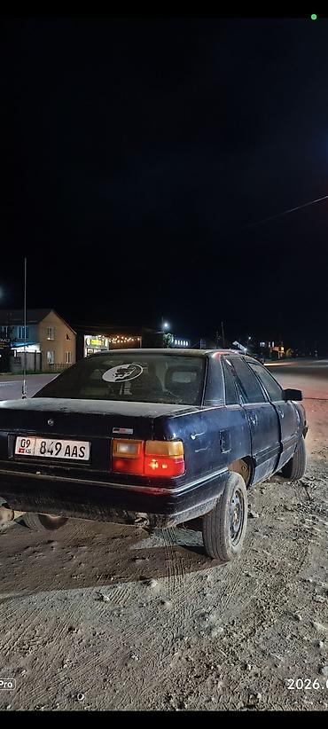 салон машины: Audi 100: 1983 г., Механика, Седан — 1