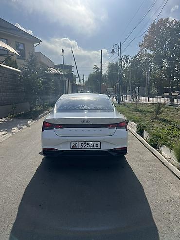 Продажа авто: Hyundai Elantra: 2020 г., Бензин, Седан — 5