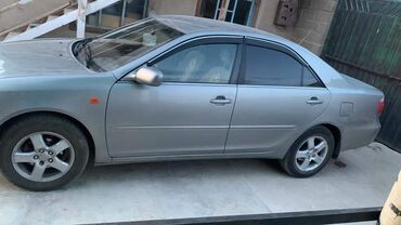 Toyota: Toyota Camry: 2005 г., 2.4 л, Механика, Газ, Седан