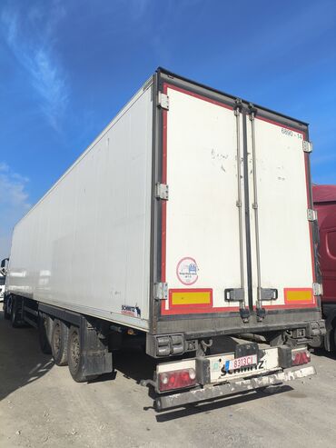 дом на колесах трейлер: Прицеп, Schmitz Cargobull, Шторный
