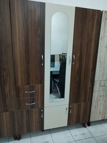 Dolablar: Yeni, Açılan, 3 qapılı Düz dolab, Dolab-asılqan, Türkiyə -da lalafo.az — 28 Dolablar: Yeni, Açılan, 3 qapılı Düz dolab, Dolab-asılqan, Türkiyə — 28