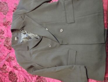 Кардиганы, жакеты: Qara pencək 46 razmer 3xl. Alinanada böyük olduğu üçün geyilməyib