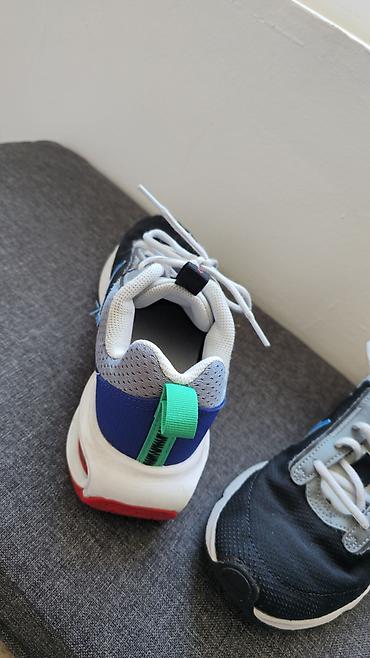 terranova dzemperi: Nike patike – muški/uniseks model sa Air jastučićem u peti u velicini — 2