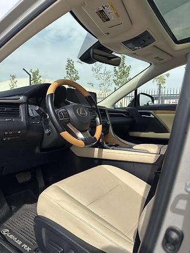 Lexus: Lexus RX: 2021 г., 2.5 л, Вариатор, Гибрид, Кроссовер — 9