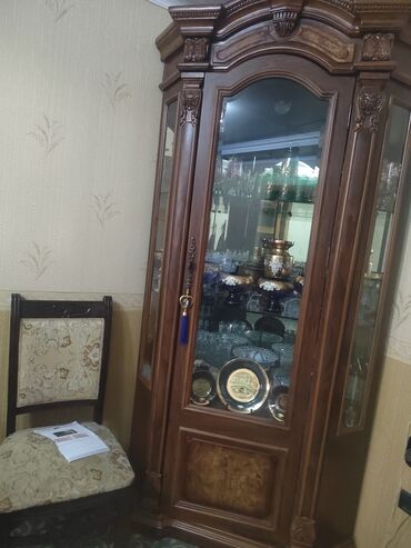 сервант: İşlənmiş, Servant, Türkiyə