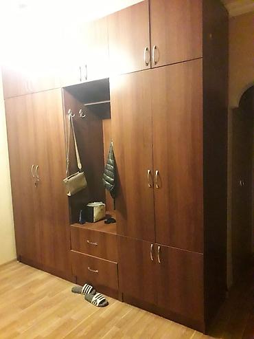 Dehliz ucun şkaf ( dolab ) ela veziyyetde, az islenib yigma