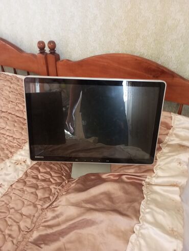 universal monitor: 50 az. 20milik beko sesorlu