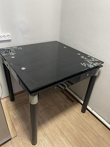 silver kitchen: Кухонный стеклянный раскладной стол В сложенном состоянии 80 на 80 В — 4